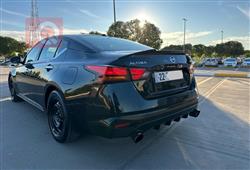 نيسان ألتيما